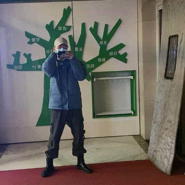 河北23岁单身帅哥真诚找对象-神农架征婚相亲网