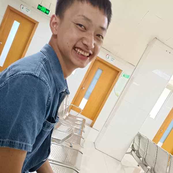 四川26岁单身帅哥真诚找对象-神农架征婚相亲网