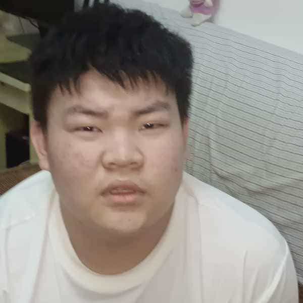 江苏20岁单身帅哥真诚找对象-神农架征婚相亲网