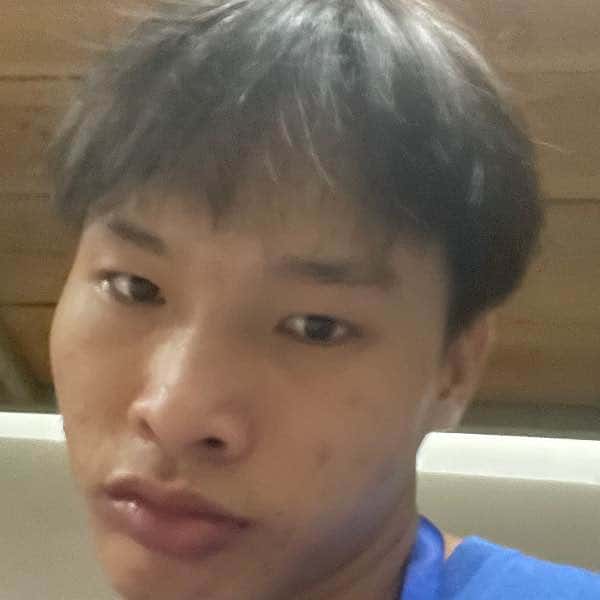 海南19岁单身帅哥真诚找对象-神农架征婚相亲网