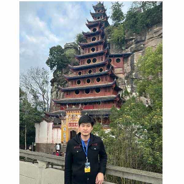 江苏27岁单身帅哥真诚找对象-神农架征婚相亲网