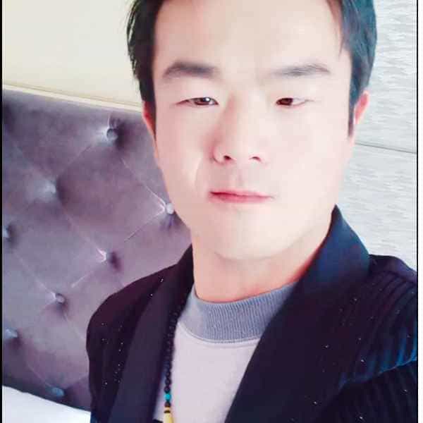 青海30岁单身帅哥真诚找对象-神农架征婚相亲网