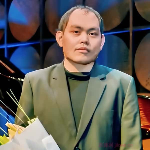 香港27岁单身帅哥真诚找对象-神农架征婚相亲网