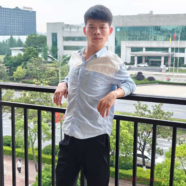 29岁岁湖南单身帅哥 - 神农架吉缘网